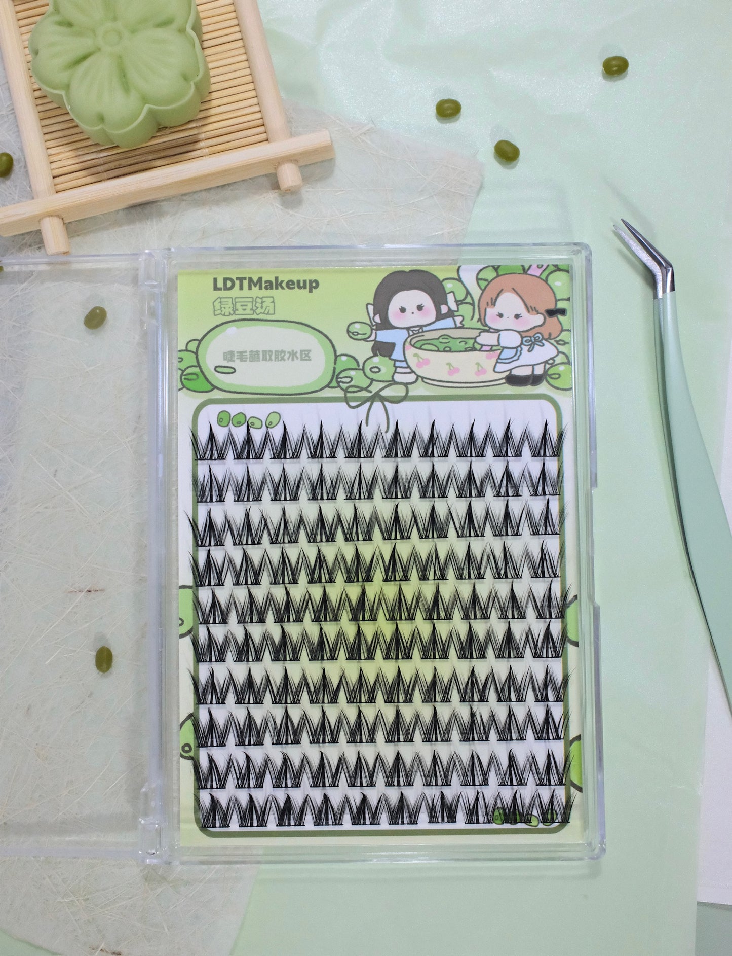 100PCs Puppy Doll Lashes