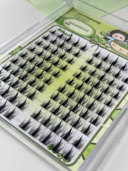 100PCs Bunny Doll Spiky Lashes